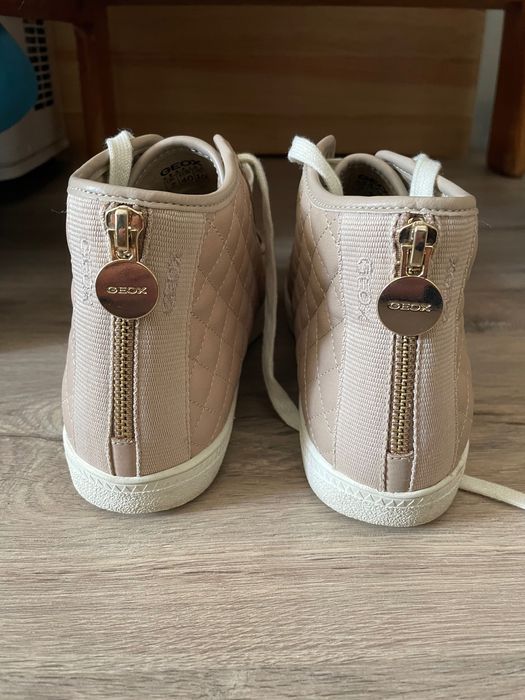 Sapatilhas e botins Geox novas