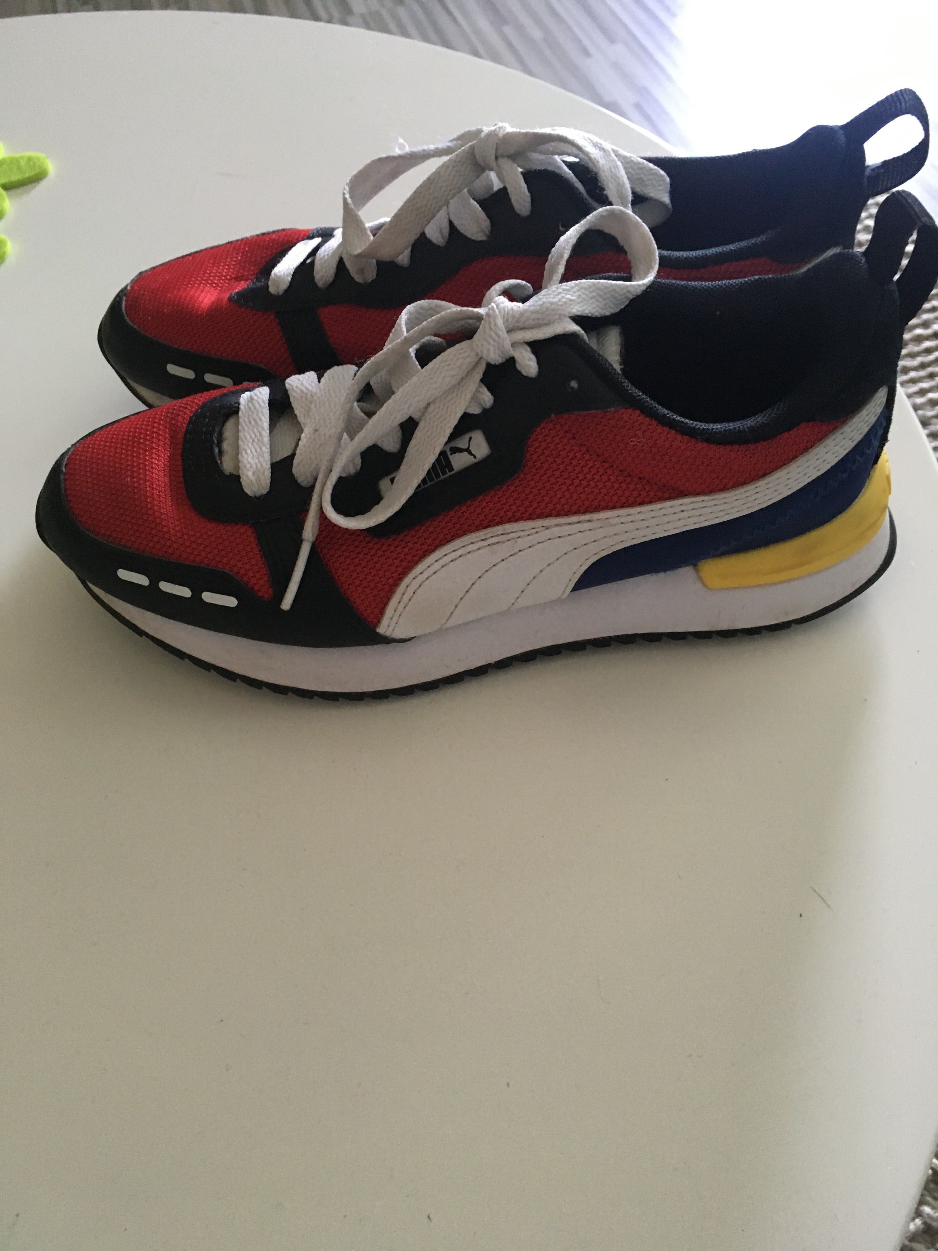 Buty sportowe chłopięce Puma 37