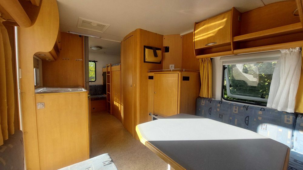 Caravana Knaus Eifelland 520 com documentos