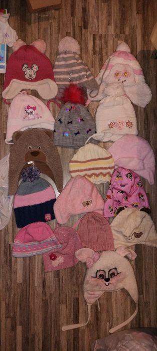 Czapki dla dziewczynki