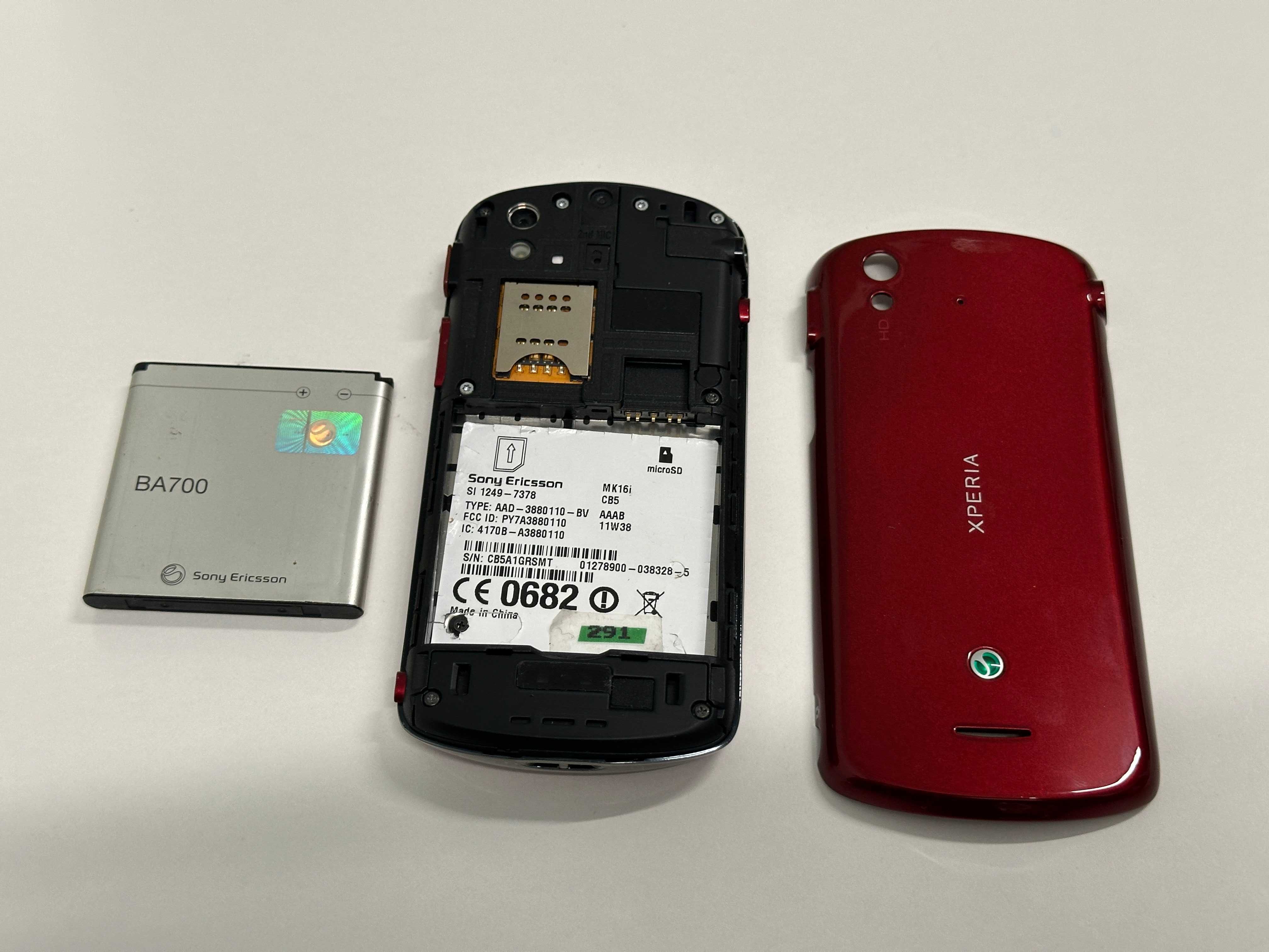 Sony Ericsson Xperia Pro MK16i bez simlocka, sprawny, zadbany, UNIKAT