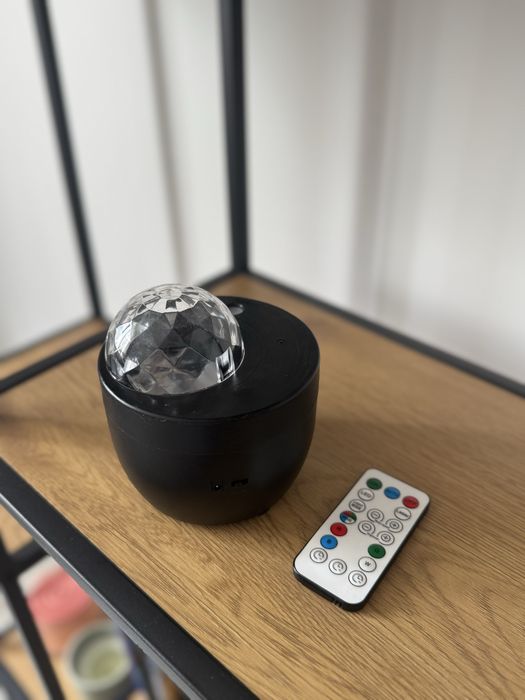 Лампа-проектор KARLO мультиколор LED Jusk зоряне небо