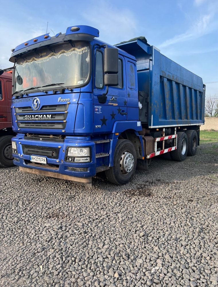 SHACMAN F3000 на полном ходу