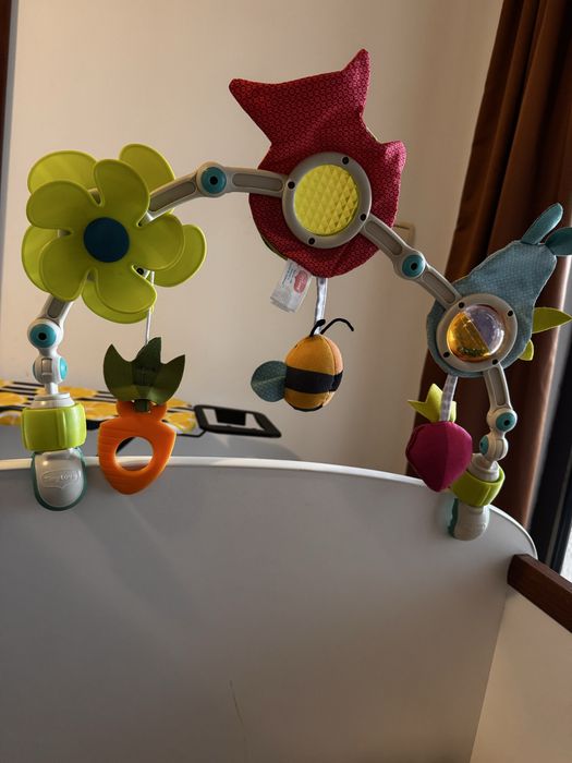 Іграшка на ліжечко ,коляску