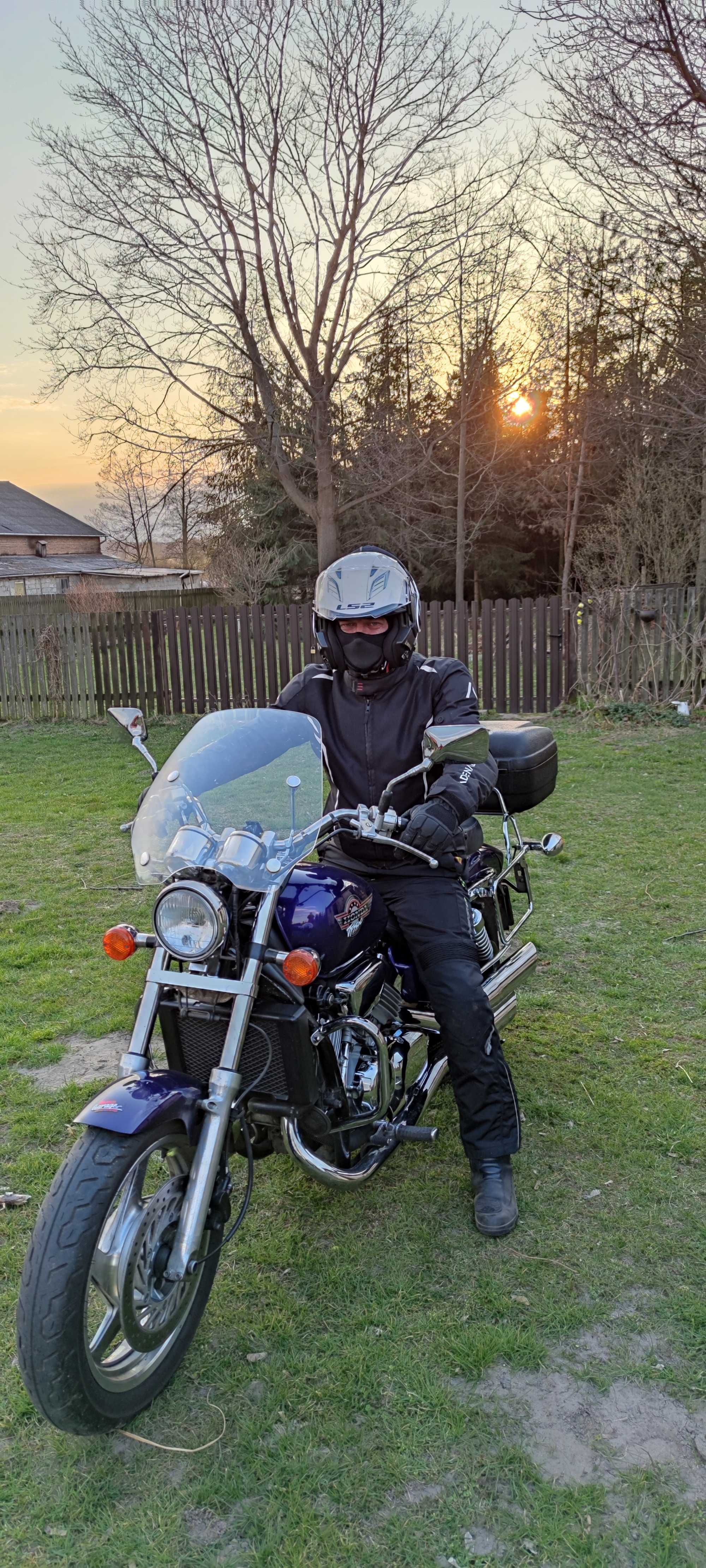 Honda VF 750 Magna