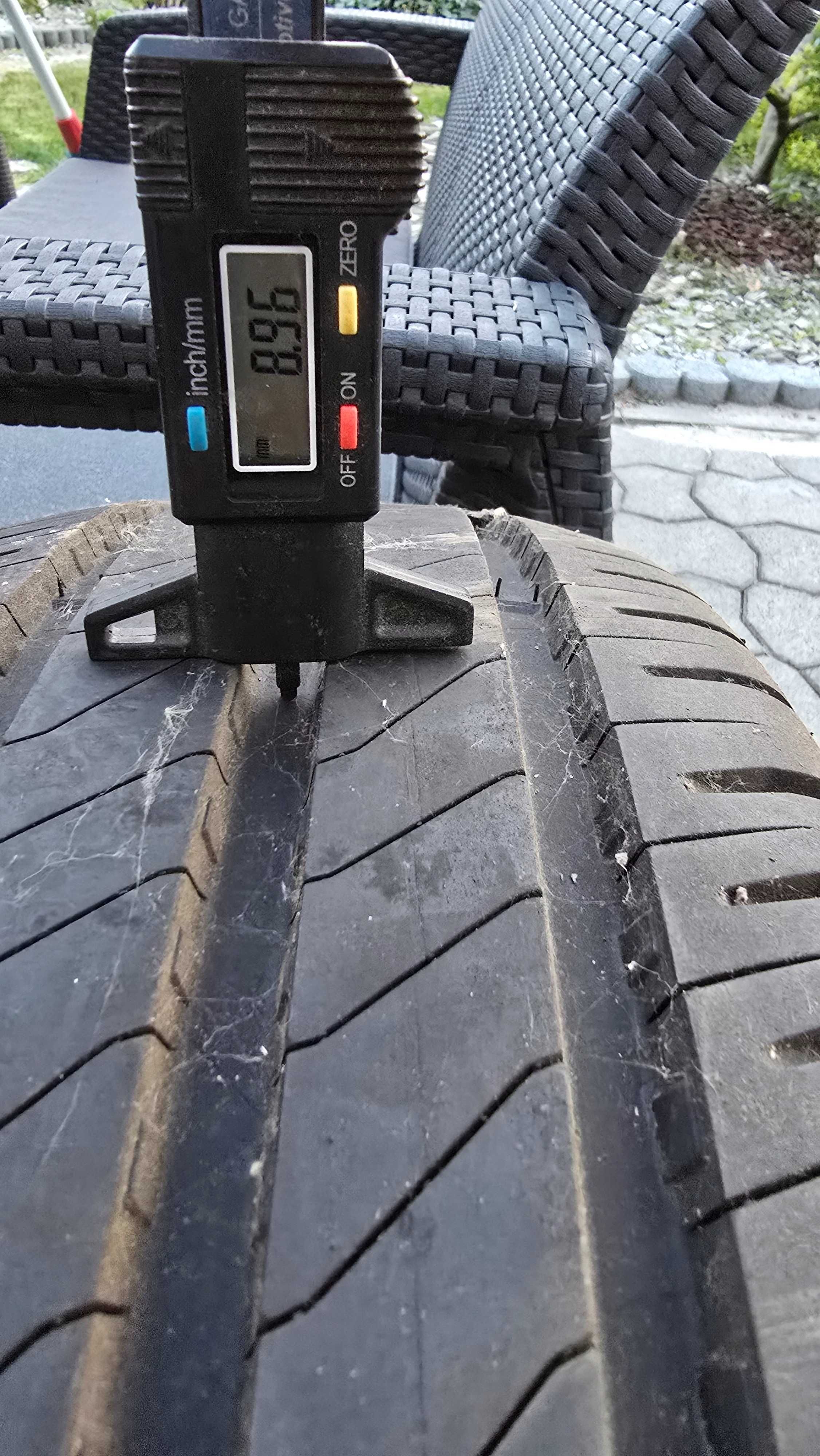 Opona Michelin 215/65 R 16 C