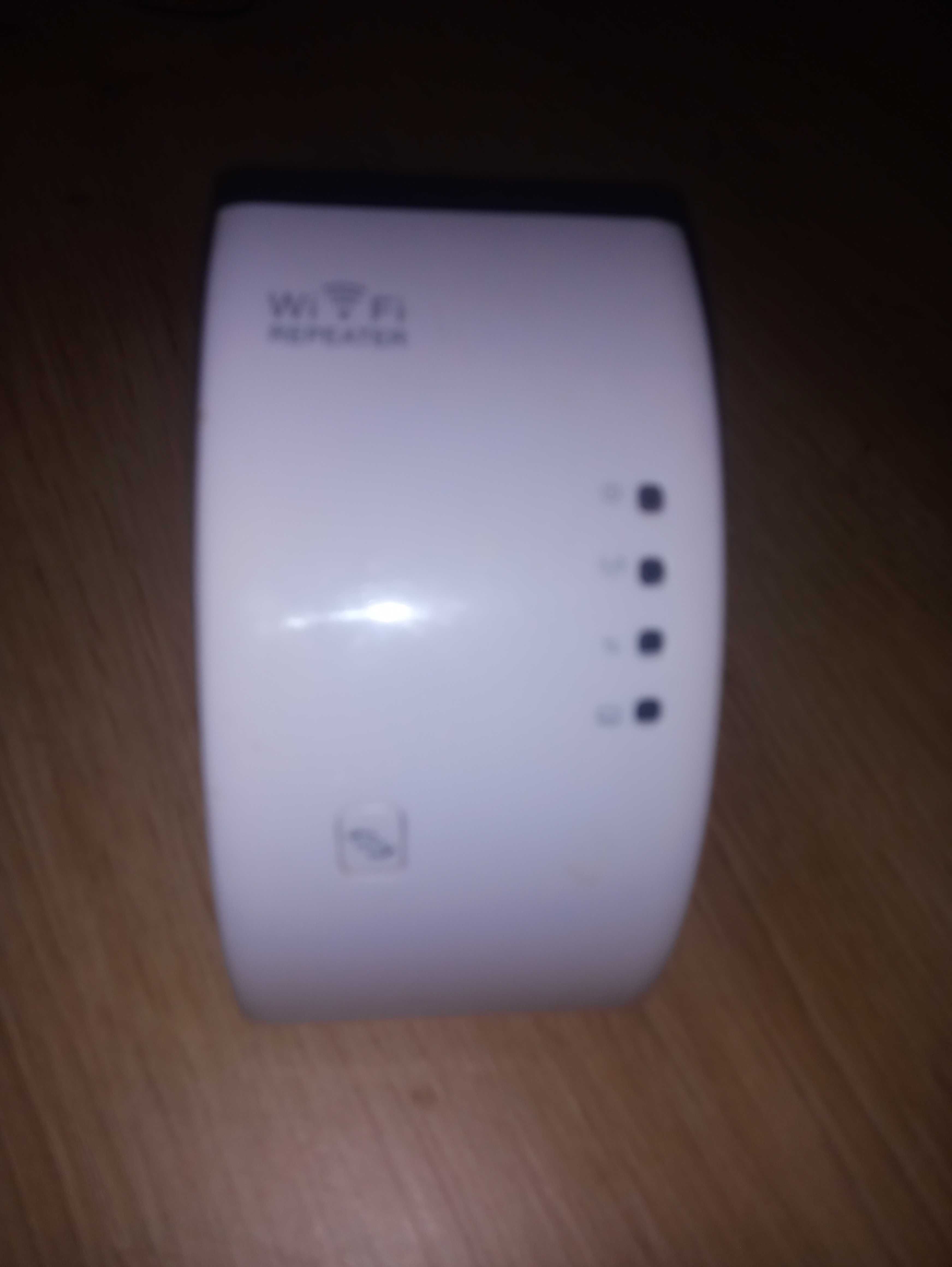 Wzmacniacz sygnału WIFI REPEATER 2,4G/300Mbps