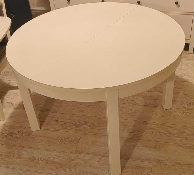 Stół marki IKEA model BJURSTA, okrągły, rozkładany
