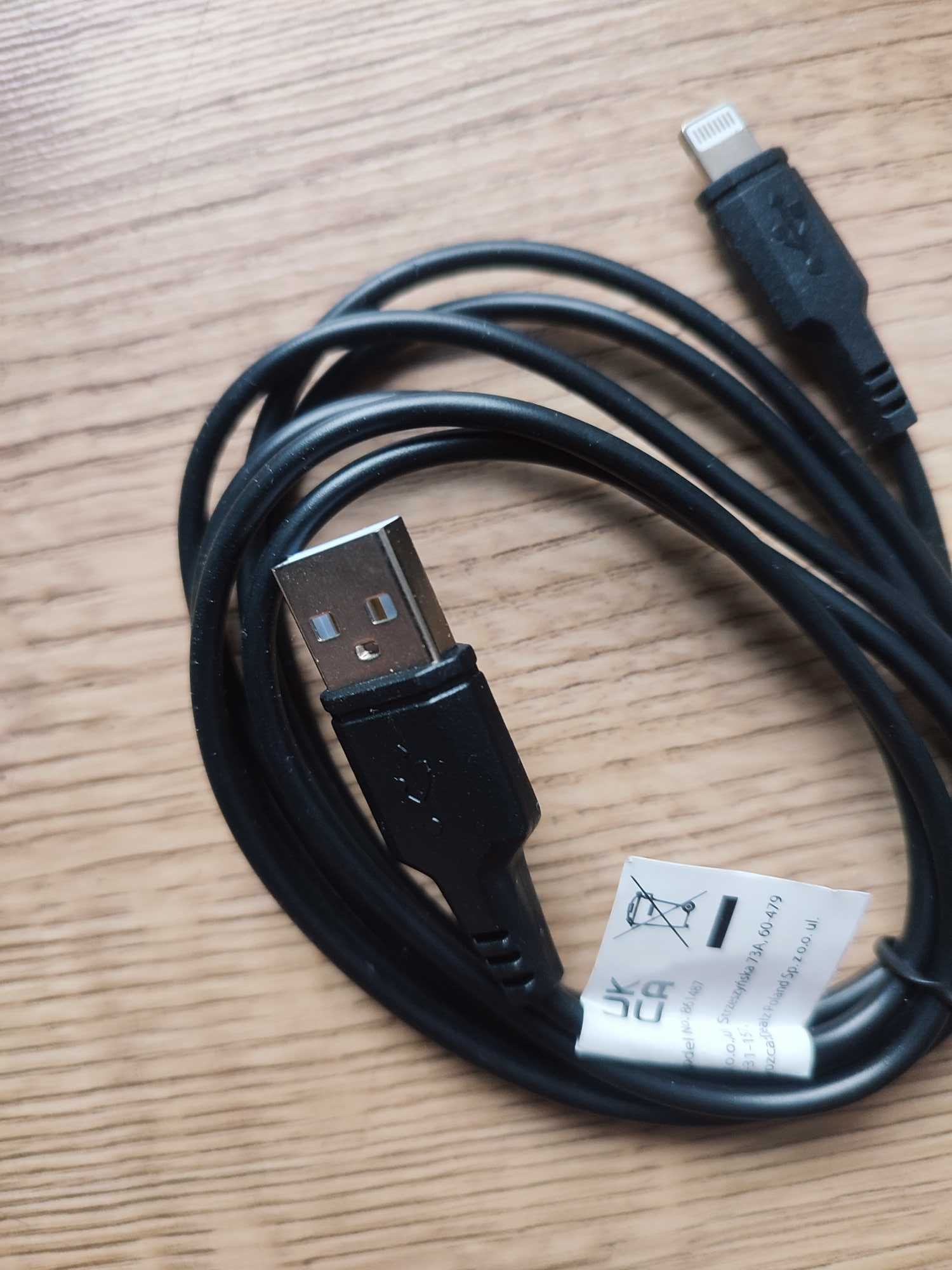 Nowy kabel do Iphone'a z transmisja danych 1.5m