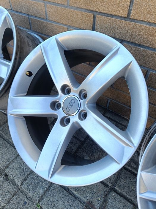 Felgi Aluminiowe 17 Cali 5x112 7.5Jx17H2 ET28 - Audi Q5 A6 A4 B7/B8