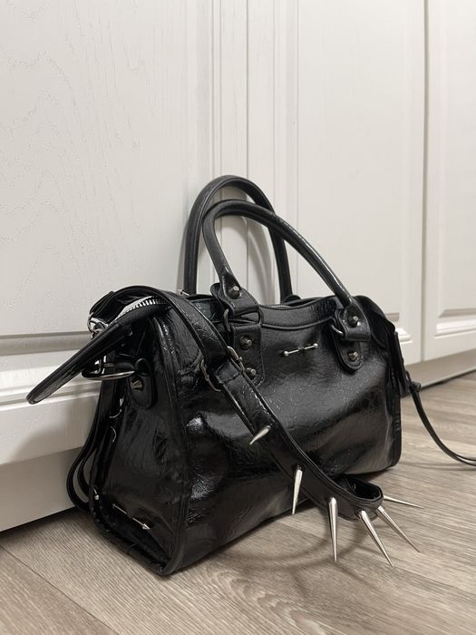 Сумка opium punk, кастомная сумка, сумка с шипами, city bag type