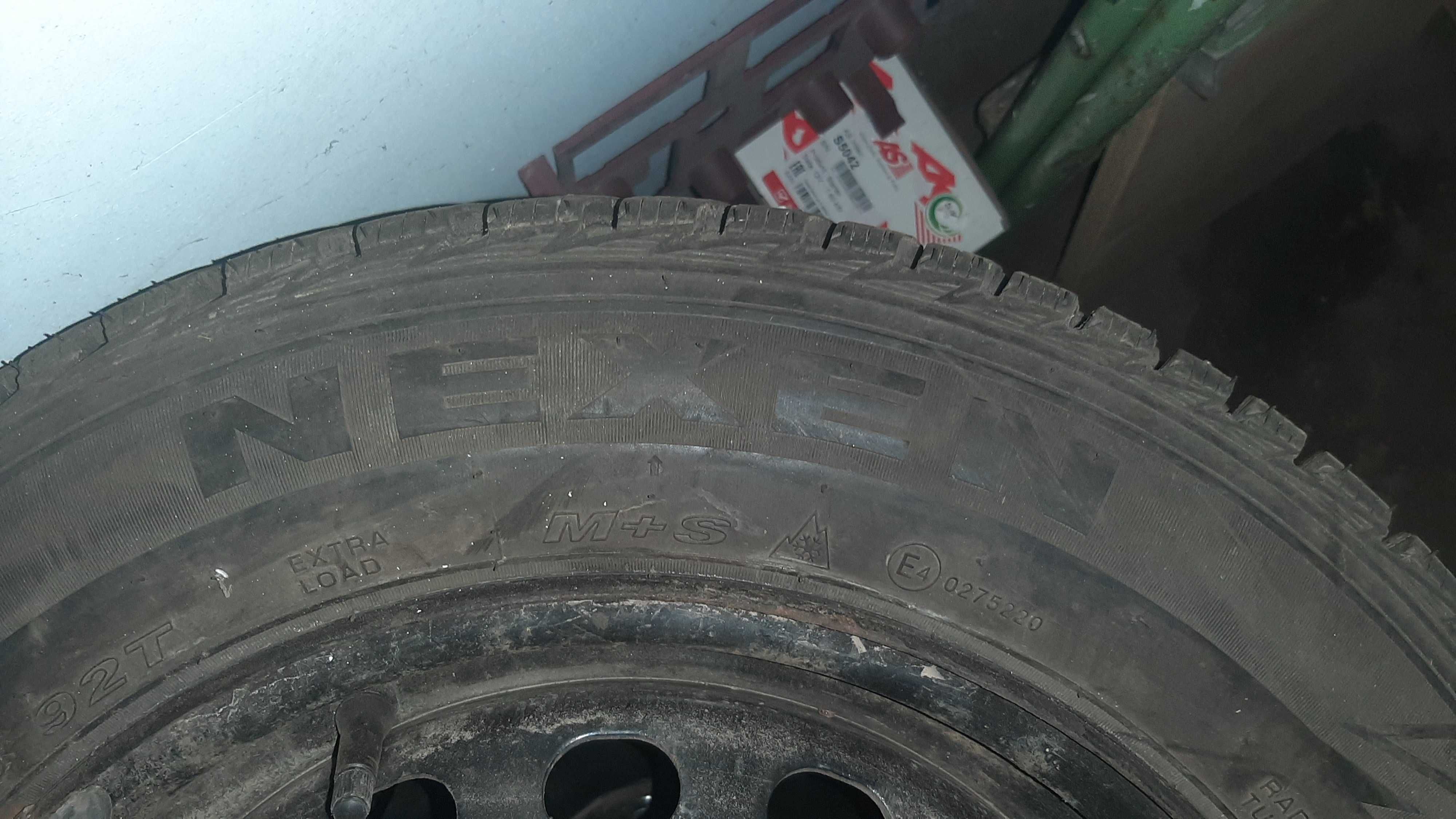 КОЛЕСА зимние в сборе 185/65 R15 NEXEN , Шипованные пр-во КОРЕЯ.