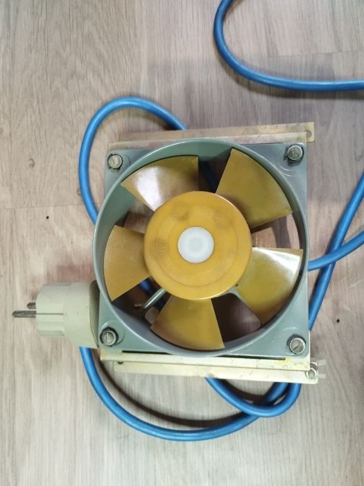 Продам вентилятори осьові VEB та BH-2