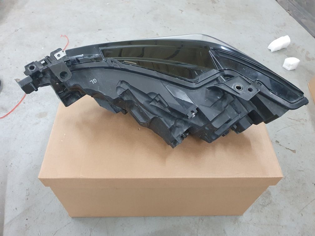 Lampa Przod Lewa Prawa Mazda 6 GL 18r- 12 PIN