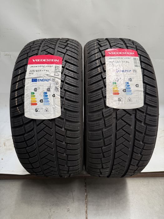 225/45/17 Vredestein WinTrac Pro 94V 2022R
