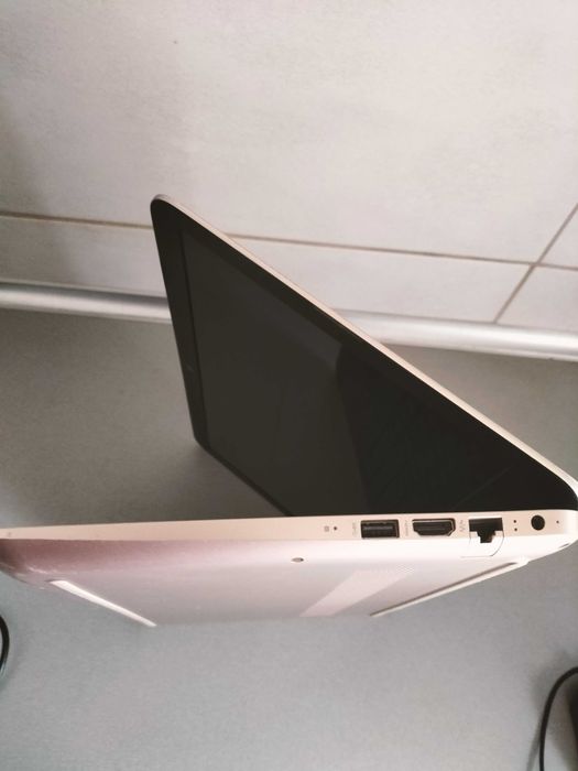 Laptop HP PAVILION 14-AL090NO Intel Core i3-6100U 8GB / 120 GB SSD