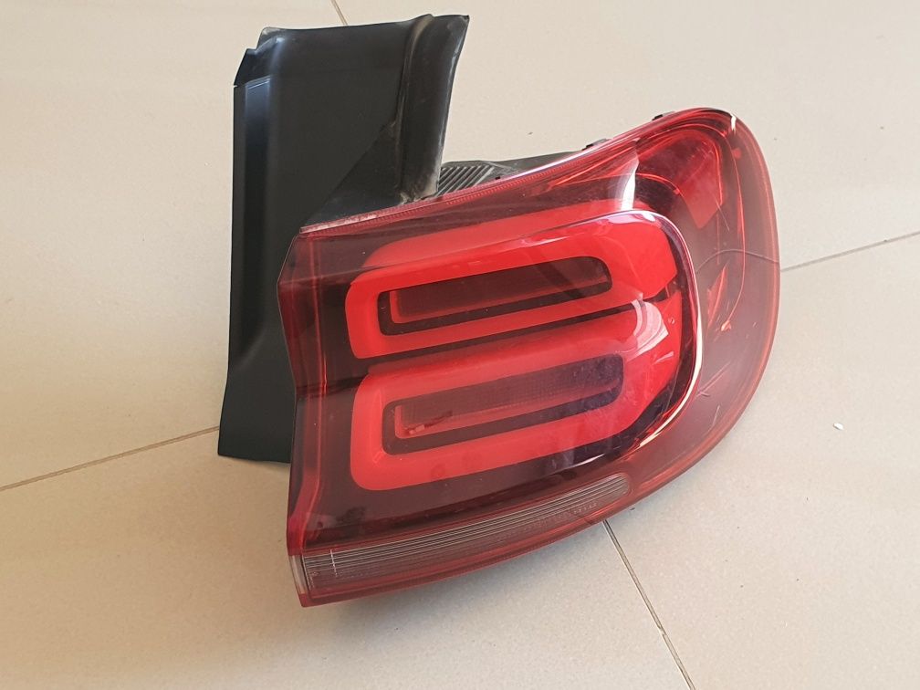 Citroen C5 aircross lampa prawy tył tylna prawa kompletna