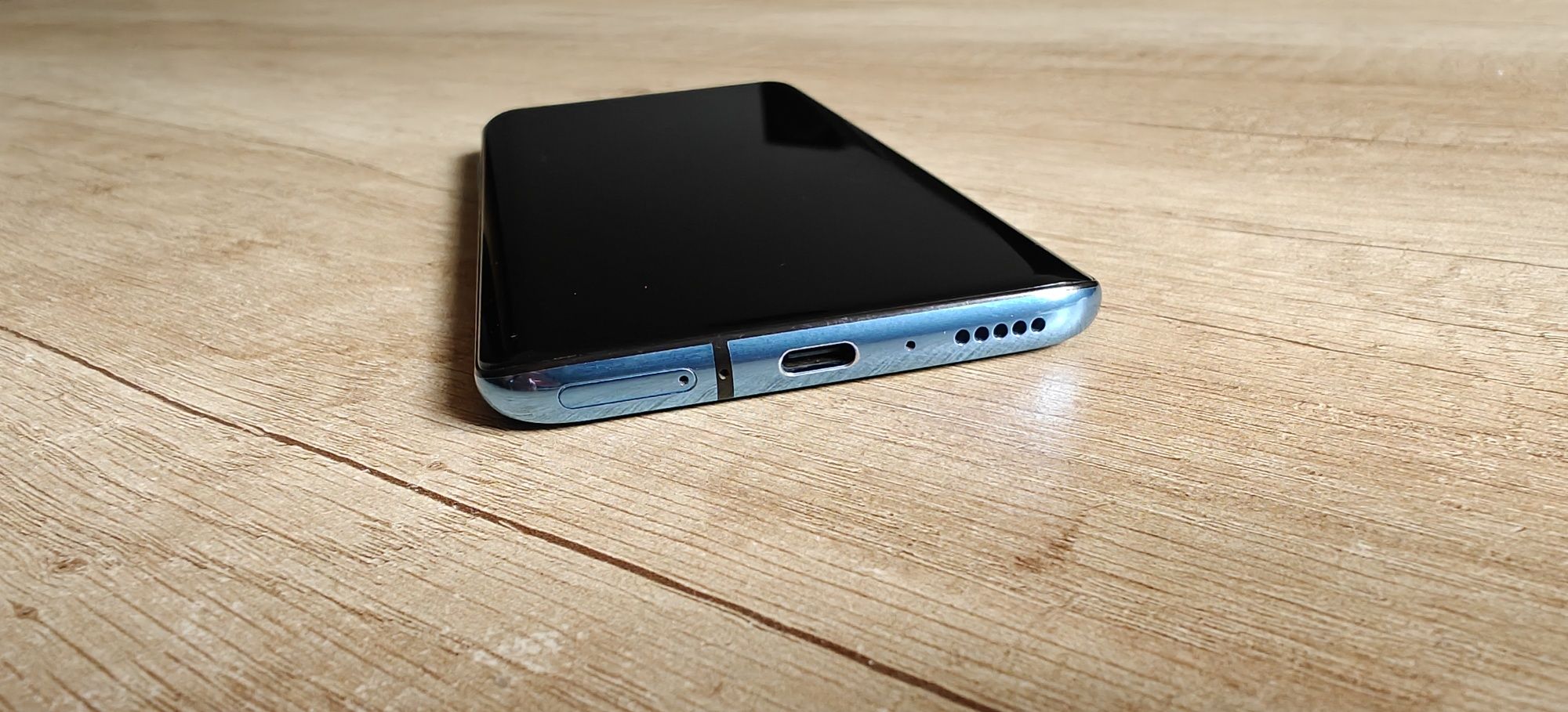 One Plus 7T Pro z ładowarką