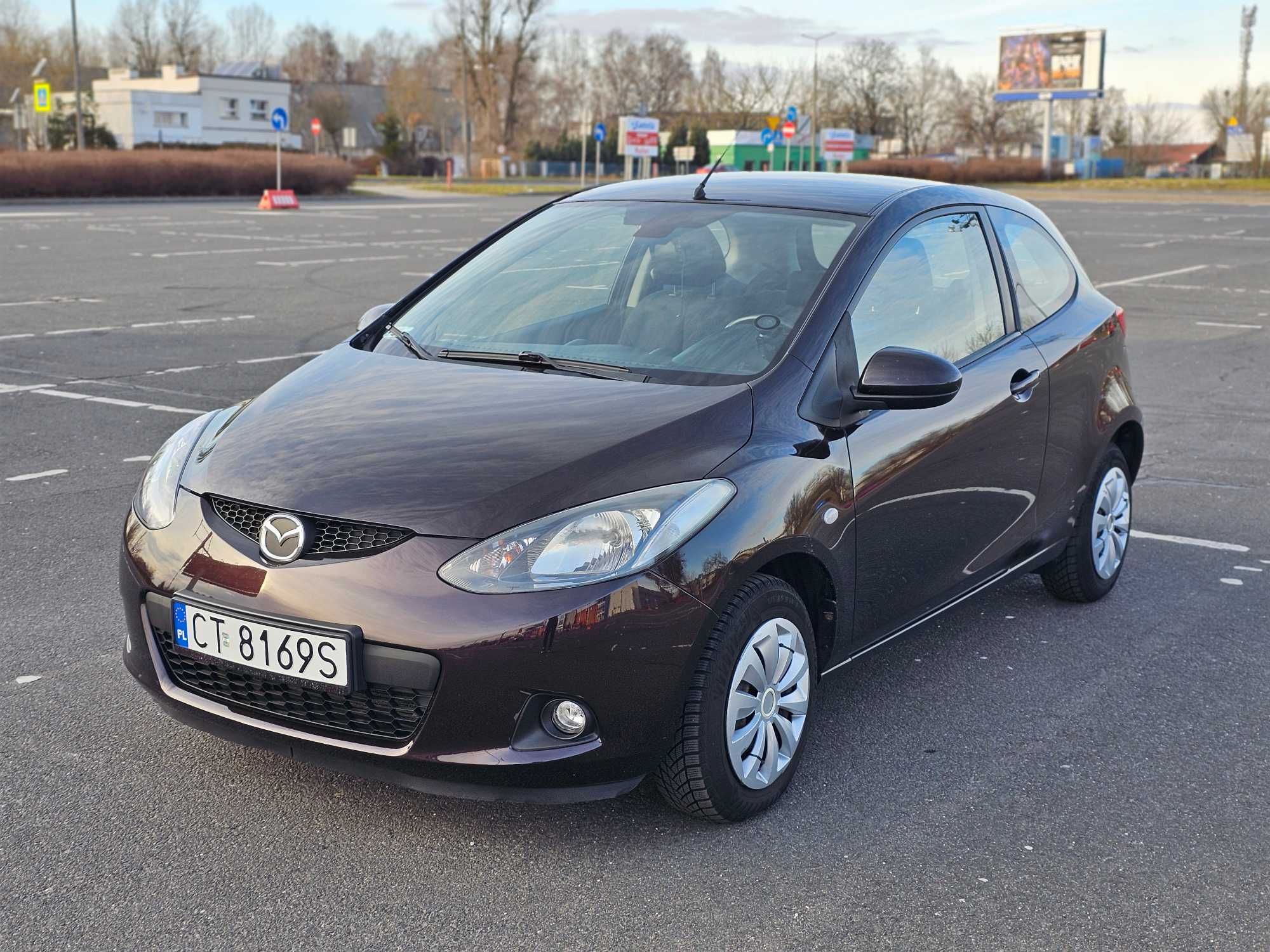 Mazda 2 stan bardzo dobry