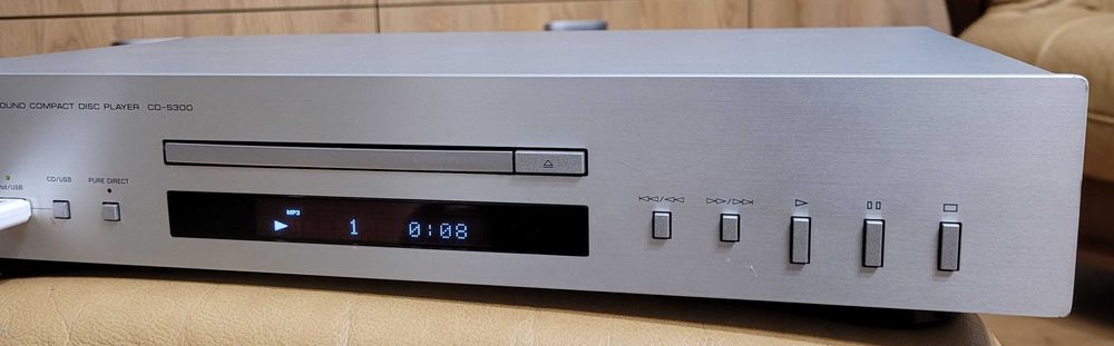 Yamaha CD-S300 uszkodzony odtwarzacz cd usb