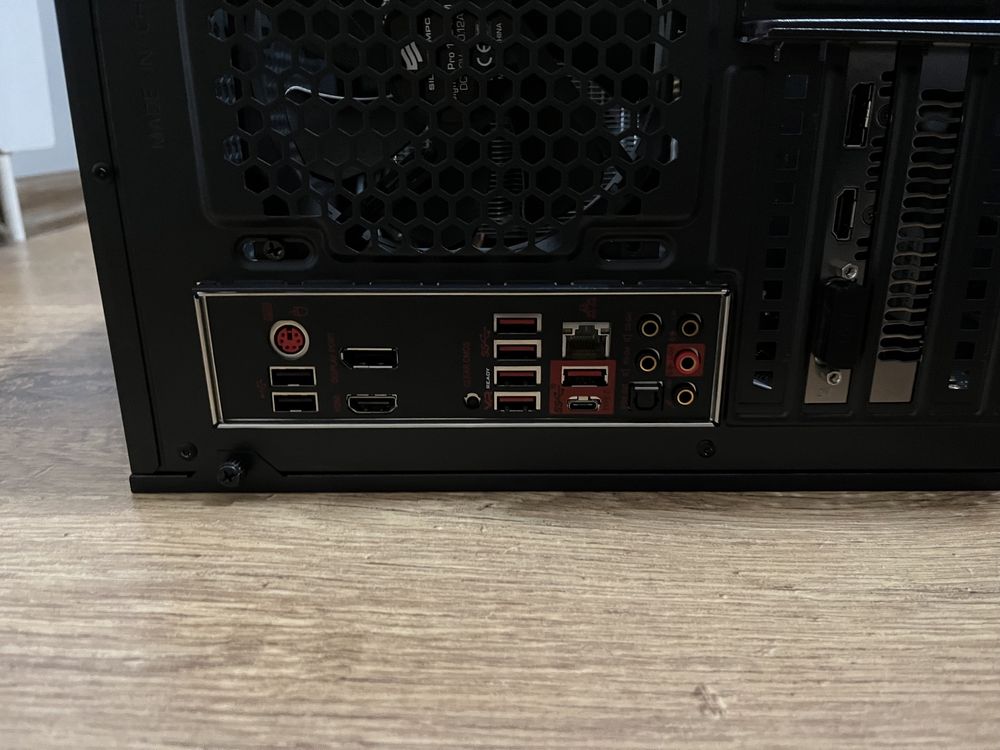 Komputer PC Ryzen 2600/MSI X470/16GB RAM/RX 570 4GB/480GB M.2