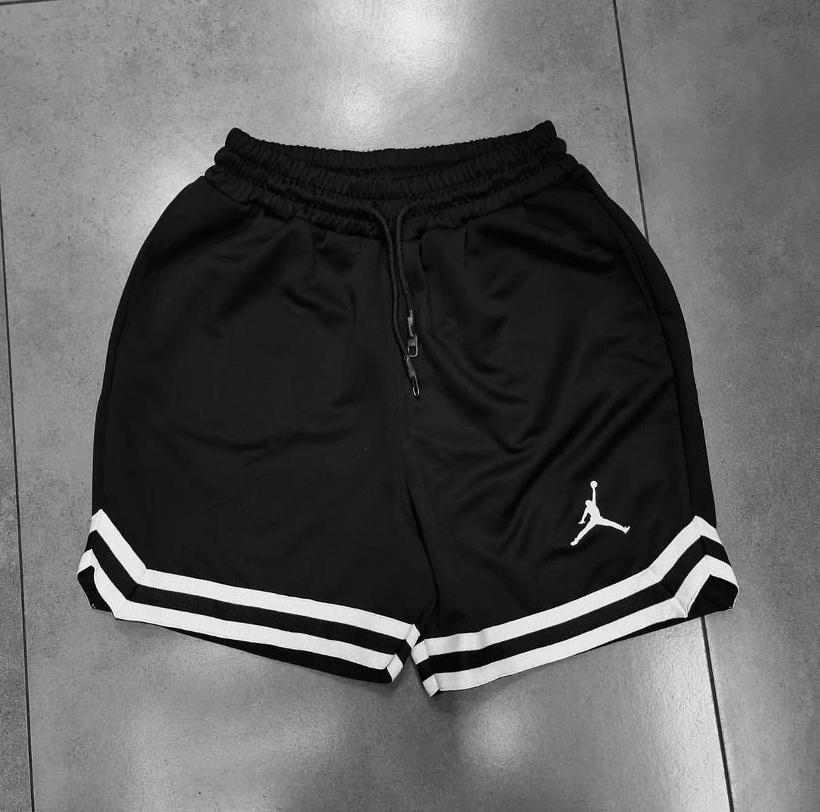 Спортивні шорти Jordan / Шорти Джордан чорна , білі
