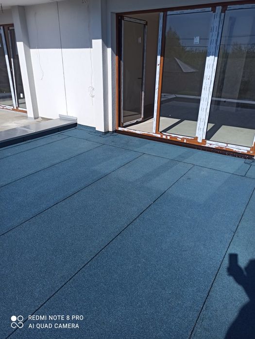 Dachy płaskie, tarasy, balkony, termoizolacja, hydroizolacja.