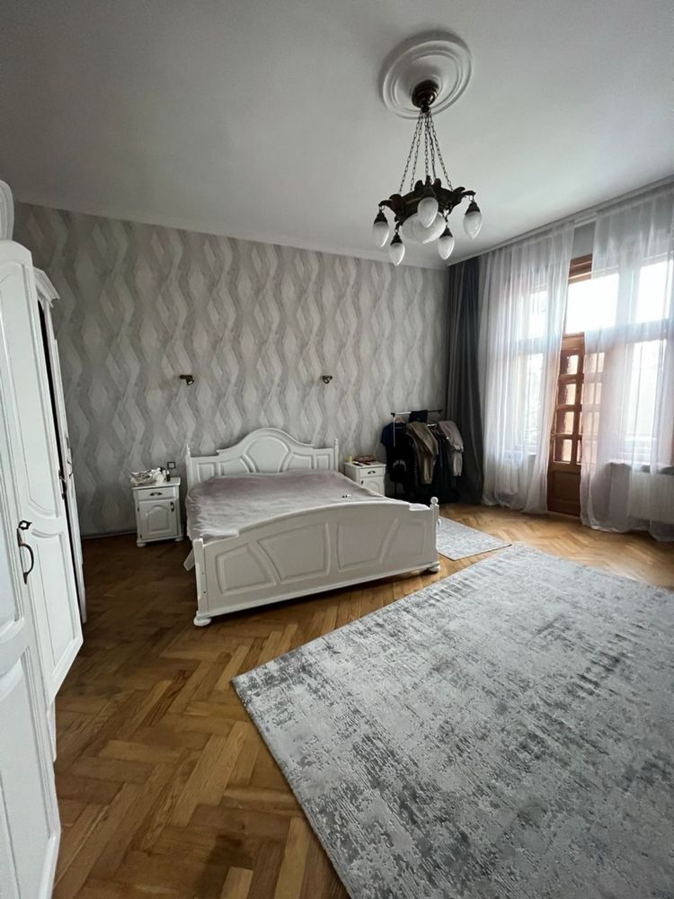 Продаж 4-к Стрийський Парк.