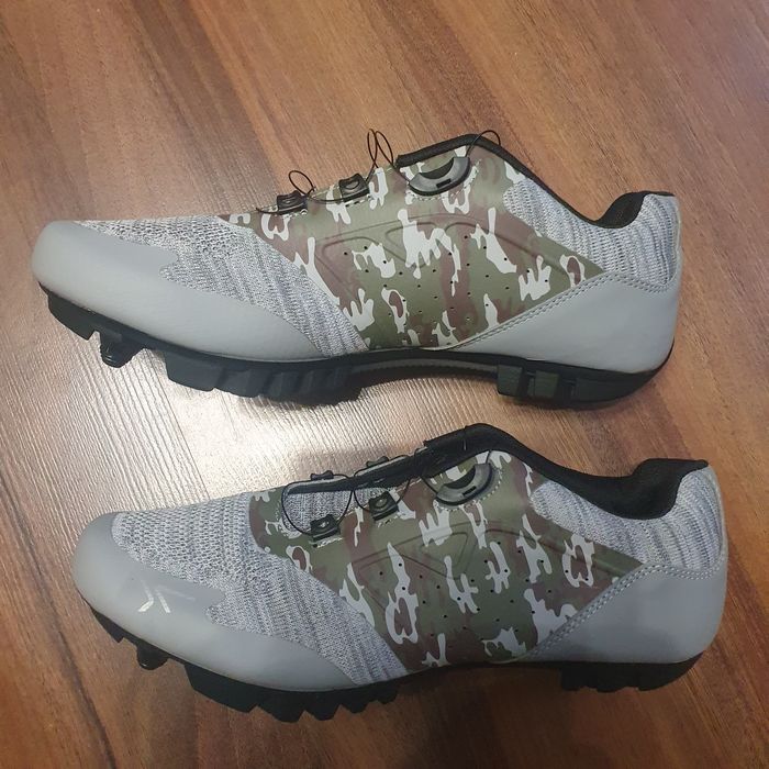 Велокросівки  44 розмір