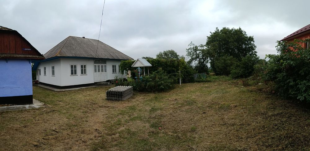 Будинок. Господарство с.Динівці, Новоселицького рн Чернівецької обл.