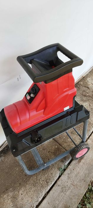 Rozdrabniacz rębak do gałęzi Frezowy 4,5 cm 2800 w + gratisy