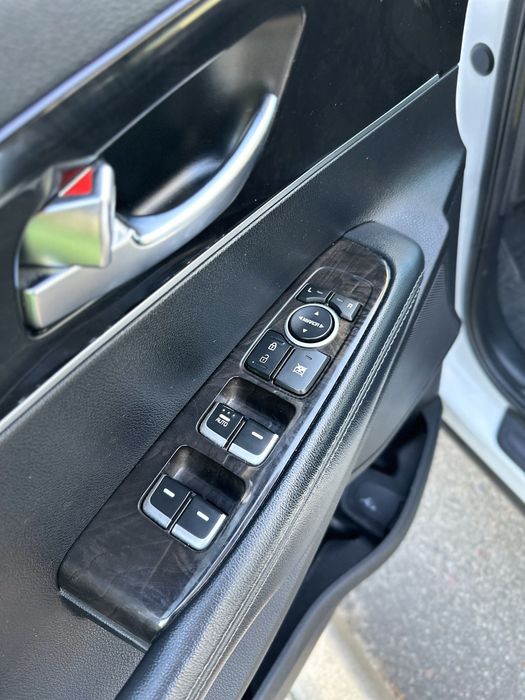 Kia Sorento 3 покоління 2016 рік 2.4GDI Газ/Бенз AWD