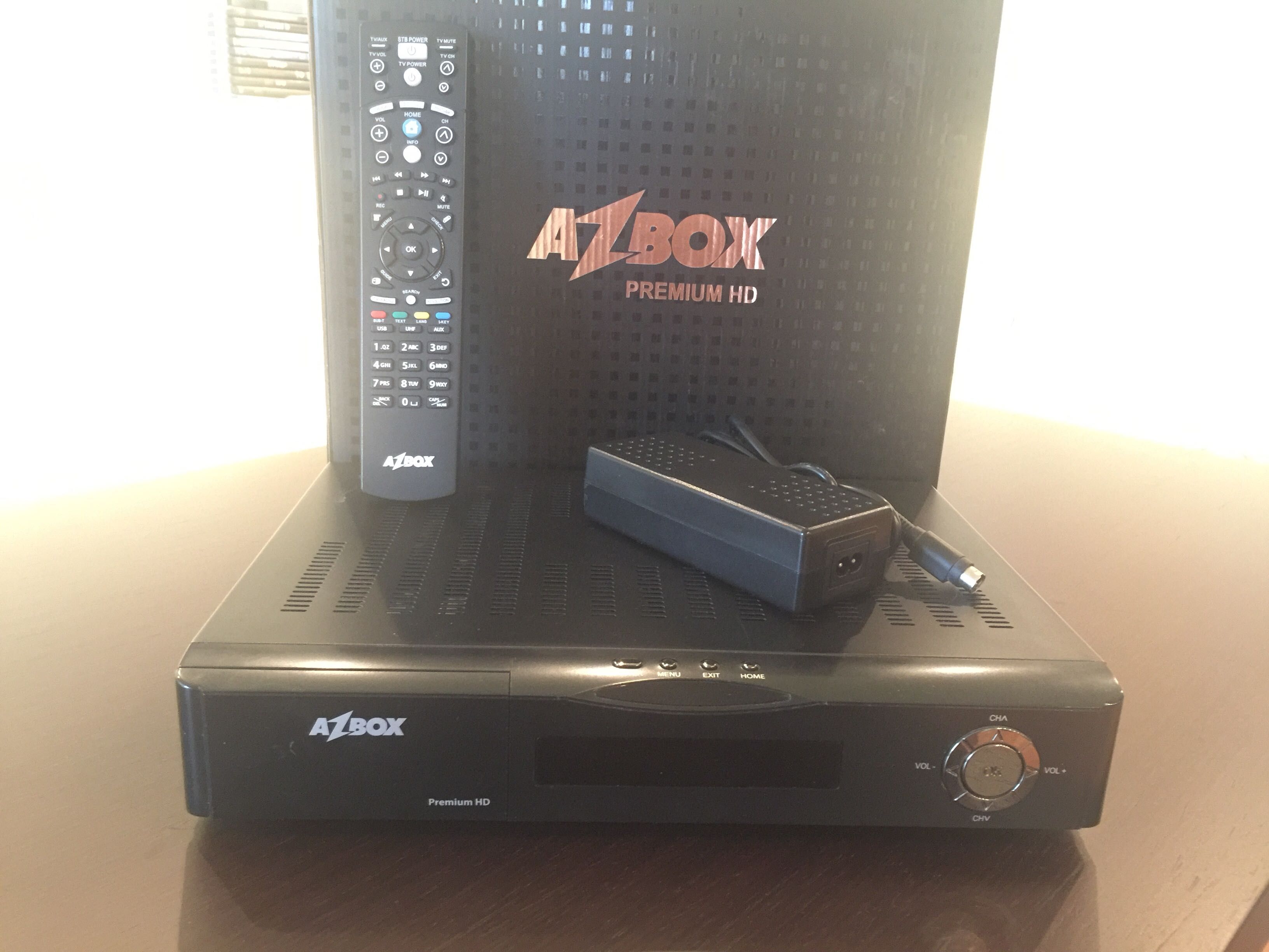 Спутниковый ресивер AzBox Premium HD (Enigma2, HDD)