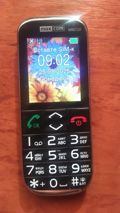 Кнопковий телефон Maxcom Comfort MM720BB