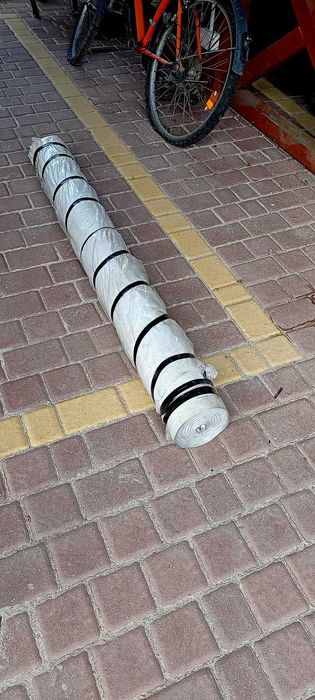 Sprzedam folia srebrna paroizolacyjna