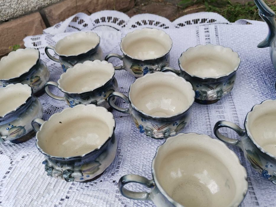 Filiżanki komplet z elementami