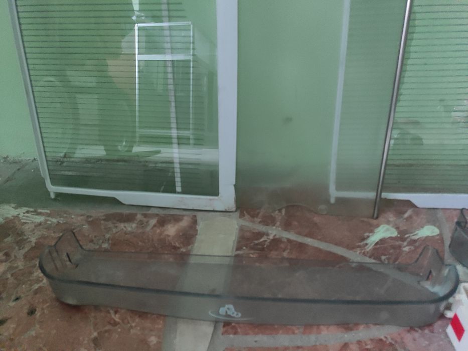 Полочки для холодильника (різні)