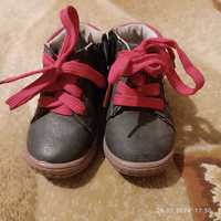 Nowe buty dla dziewczynki za kostkę trzewiki