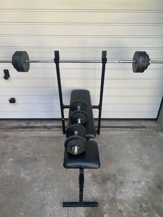 Ławka do ćwiczeń i obciążenie