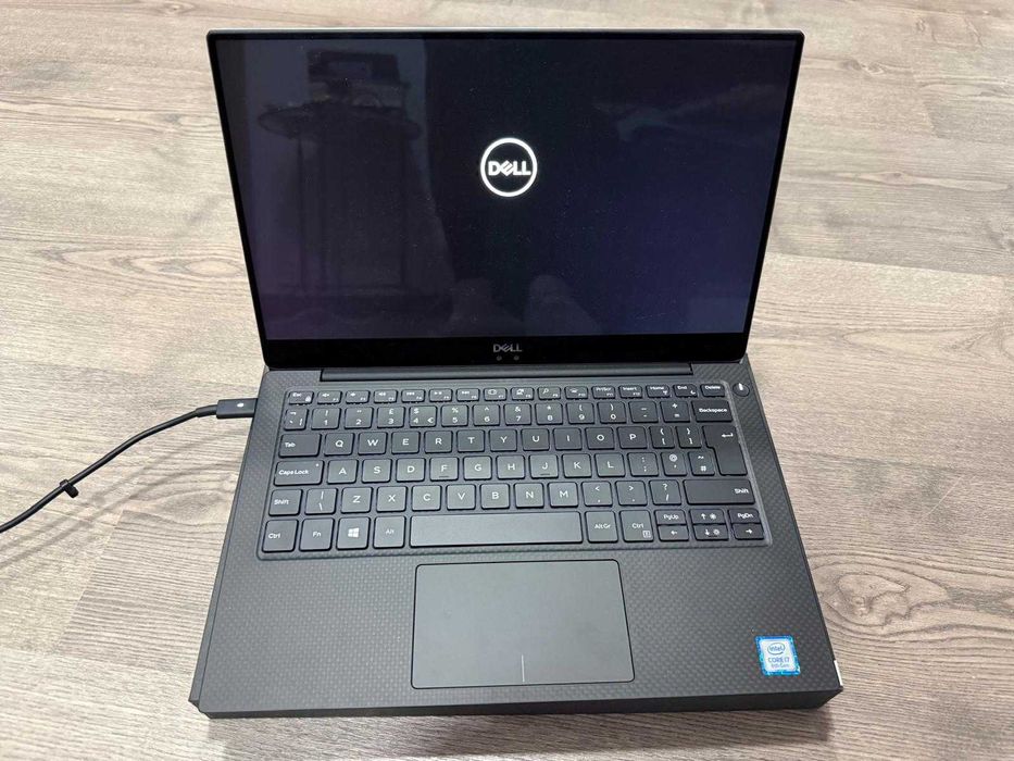 Portátil Dell XPS 13