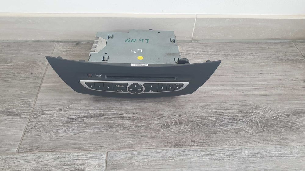 renault laguna 3 III  radio CD kod 28115#0013R