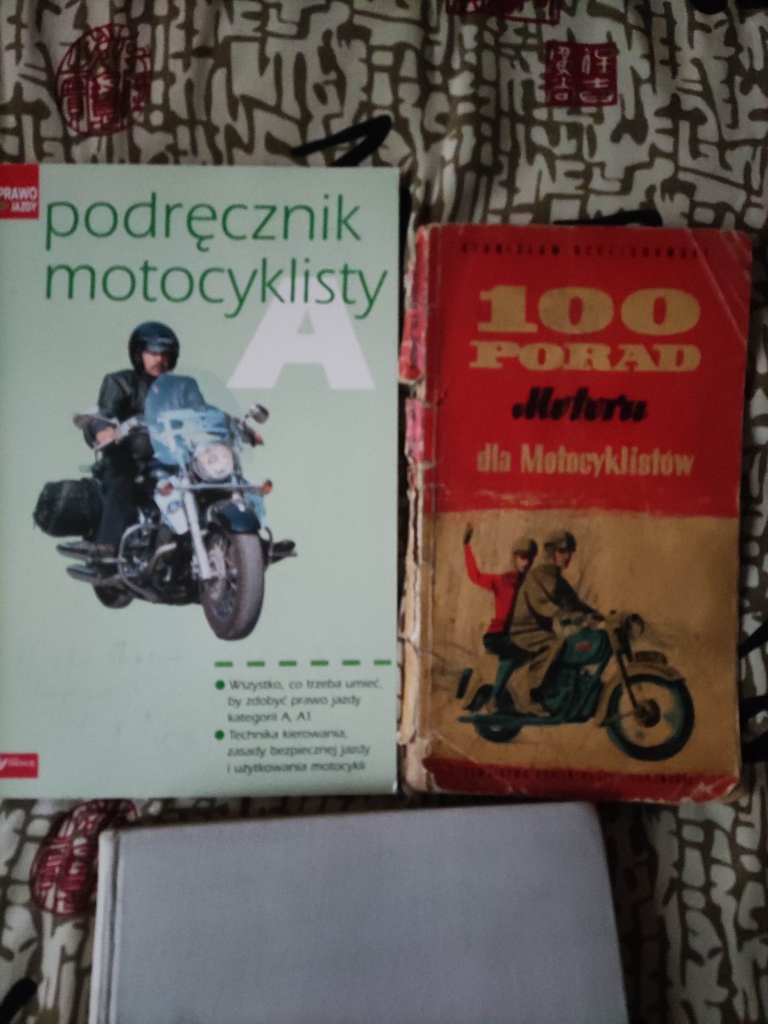 Książki o motocyklach i motorowerach z czasów PRL-u

Pytaj o ceny.

Po
