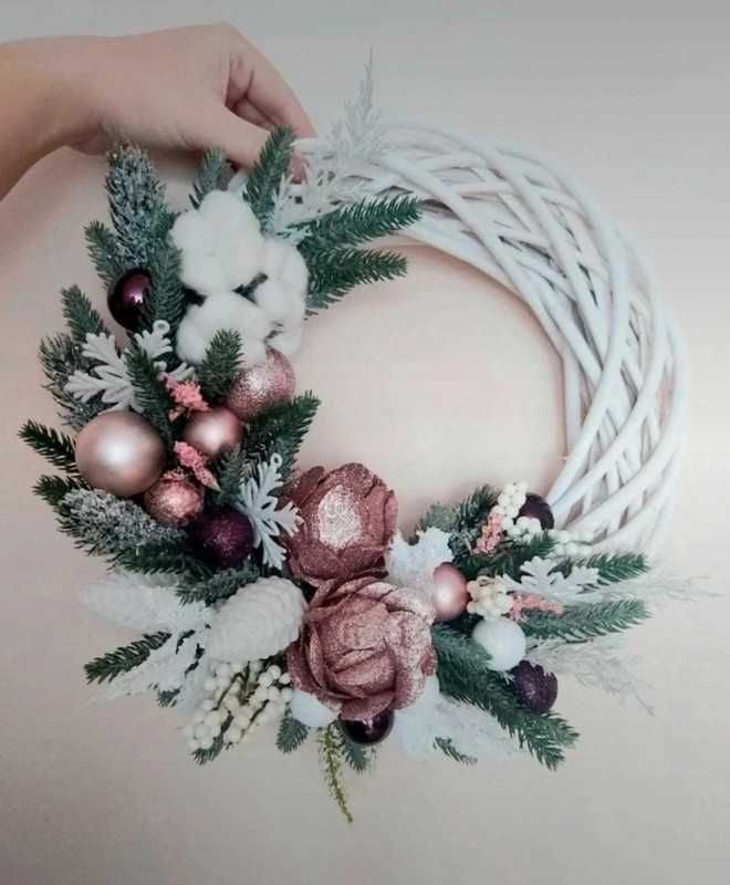 Wianek świąteczny ozdobny na drzwi Boże Narodzenie wiklina handmade