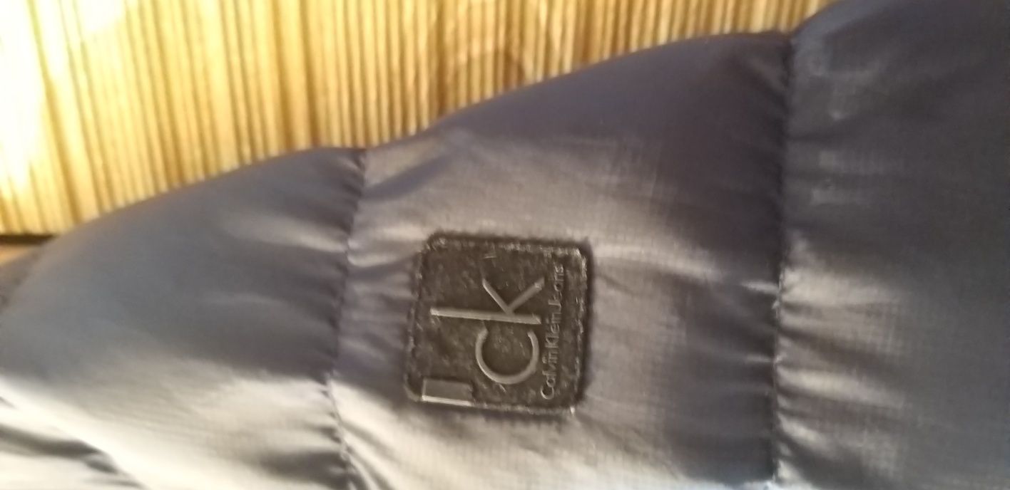Ciepła puchowa kurtka Calvin Klein