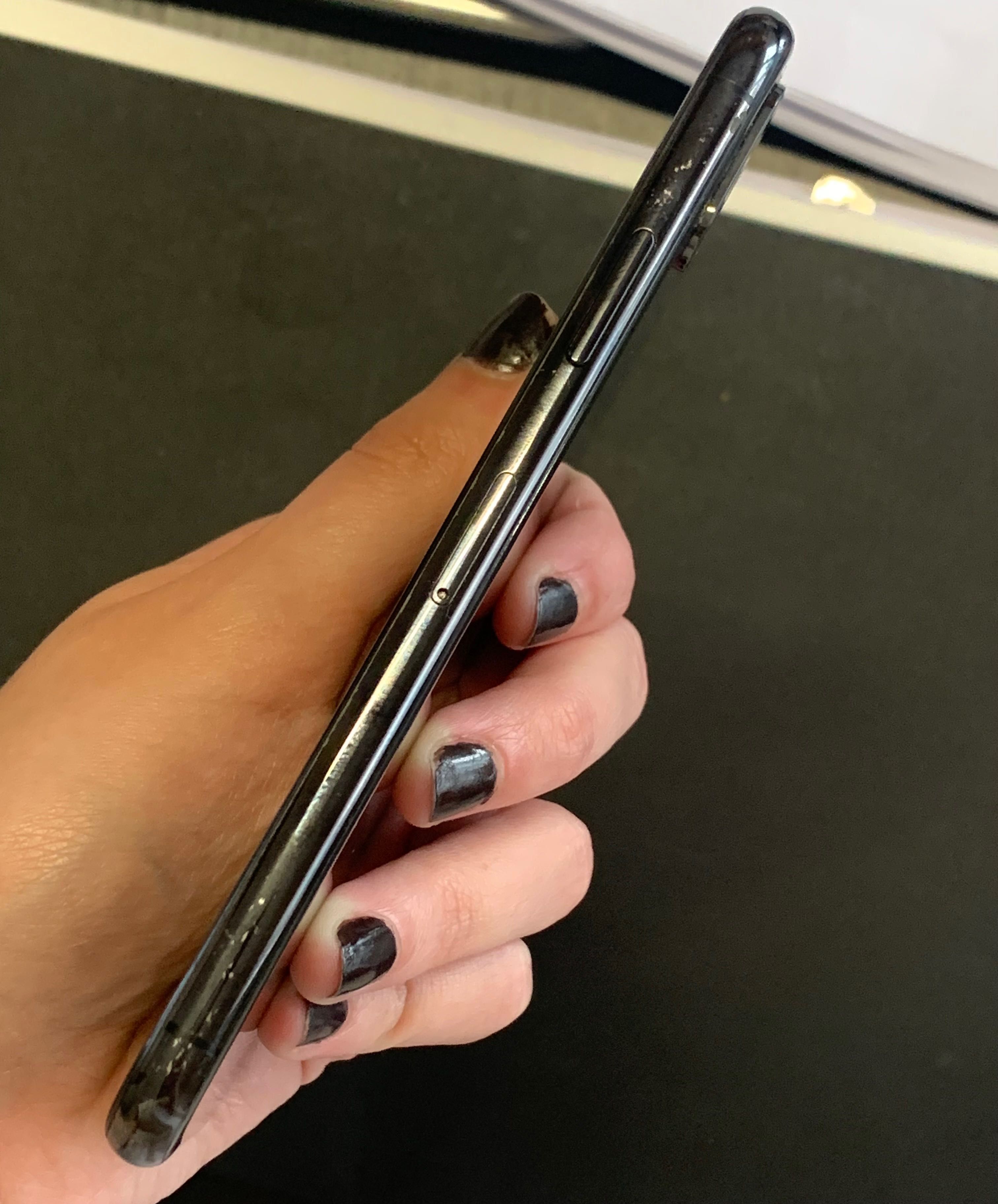 iphone xs - 64gb