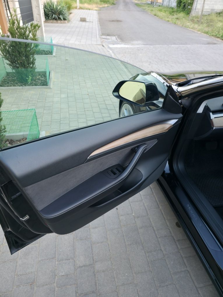 Продам Tesla model 3 2022 lfp