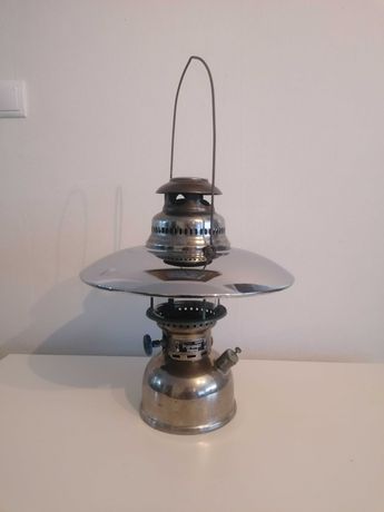 Stara lampa ciśnieniowa firmy PETROMAX RAPID z dużym kapeluszem