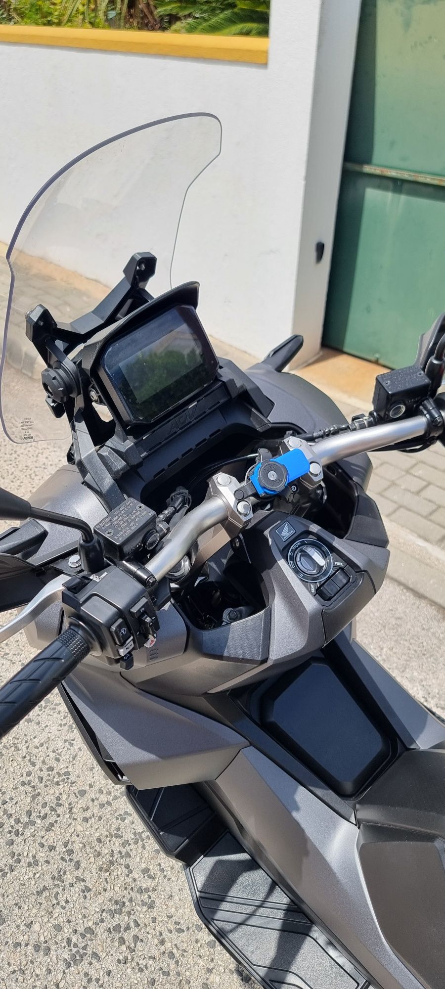 Honda ADV 350 com garantia de fábrica