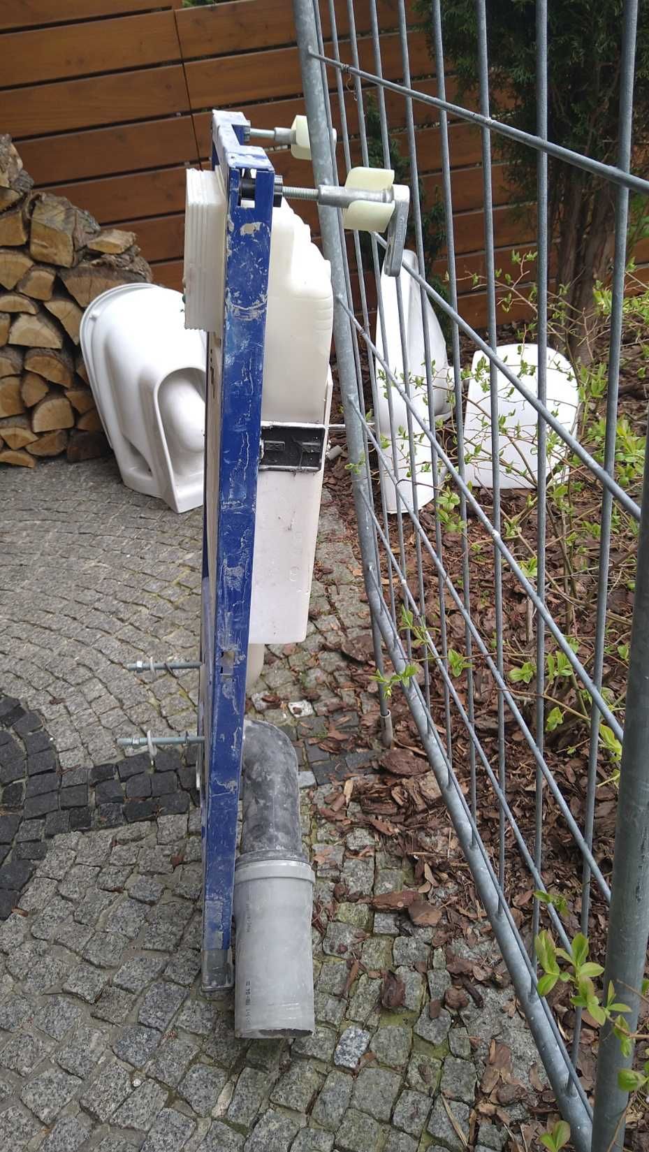 Zestaw podtynkowy Geberit WC firmy Roca