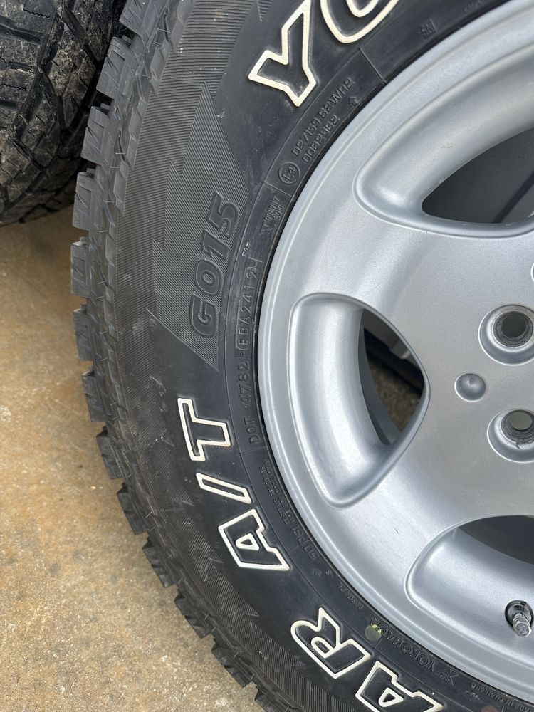 Alufelgi jeep XJ opony yokohama 31x10.50 R15 wielosezon komplet